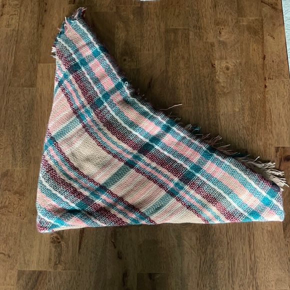 Blanket Scarf - Picture 1 of 2